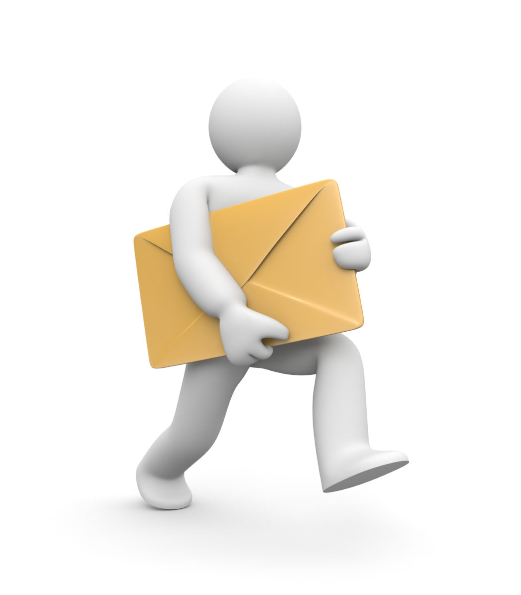 Uomo stilizzato che trasporta una busta - invio sms invio mail